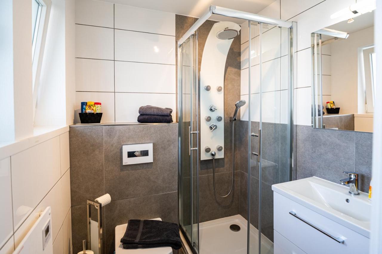 Sonnige Ferienwohnung In Neckarsulm Mit Massageliege & Wlan & Parken 외부 사진